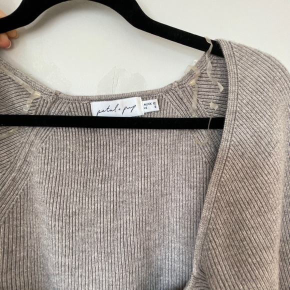 Gray Knit Sweater - Picture 4 of 5